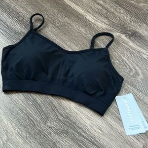 NWT athleta Renew bra.